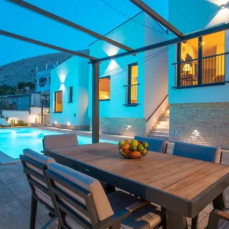 Villa Perla Nera Heated Pool & Sauna Stan Trigraci