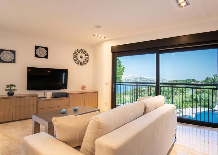 Perla Nera & Nevera By Pag Tours Vila