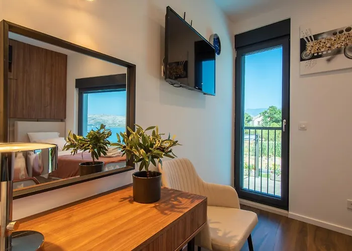 Vila Perla Nera & Nevera By Pag Tours Stan Trigraci