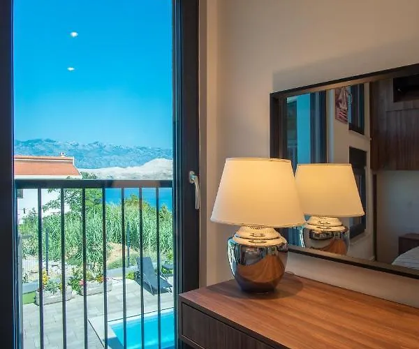 Vila Perla Nera & Nevera By Pag Tours *