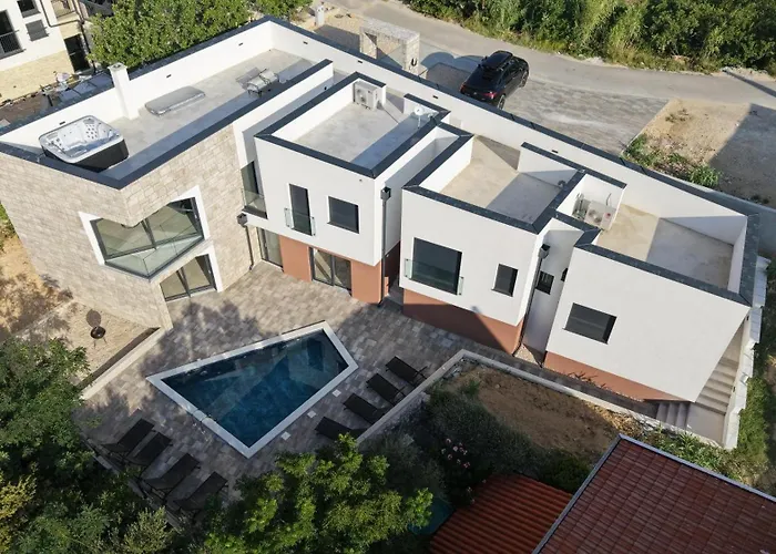 Vila Perla Nera & Nevera By Pag Tours *