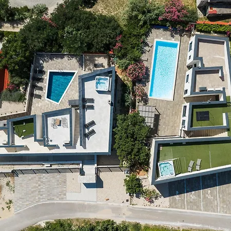 Perla Nera & Nevera By Pag Tours Villa
