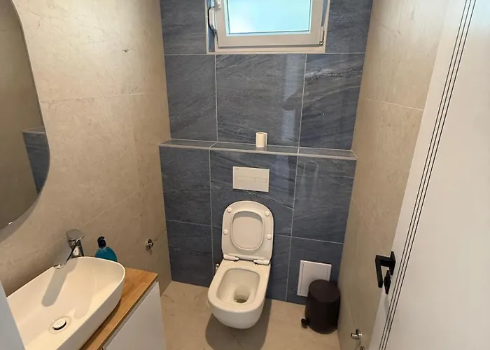 Perla Nera & Nevera By Pag Tours *